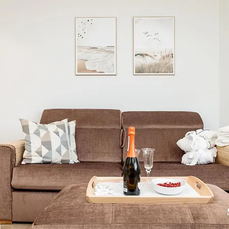 Apartament Sands Z Dostepem Do Basenow,Saun,Jacuzzi Za Dodatkowa Oplata - Pinea Apartments Pobierowo-Sannel Apartments For Rent Appartamento
